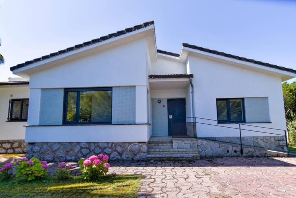 ¡Nuevo! Espectacular Casa En La Playa De Berria Villa Santona Ngoại thất bức ảnh